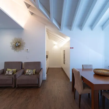 Apartament D'avenida