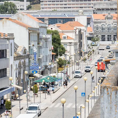 D'avenida * فيانا دو كاستيلو