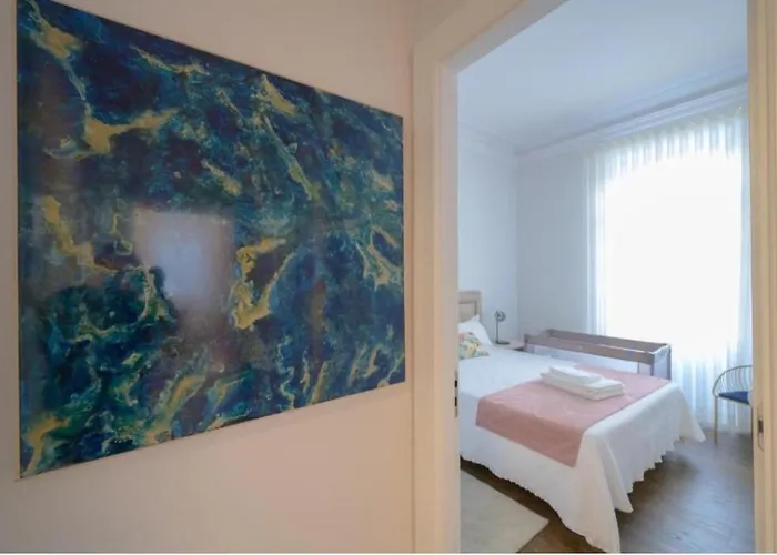 D'avenida 비아나도카스텔로