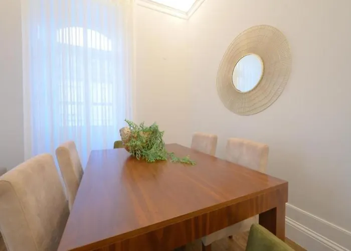 D'avenida Apartment *