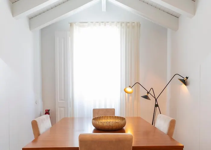 D'avenida Apartment *